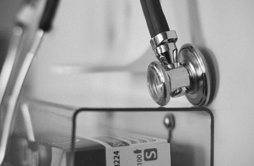 “Doctor, Interrupted: The Silent War Between EMRs and Clinical Focus” Why some clinicians feel EMRs steal their eyes and what design teams are doing to give them back.